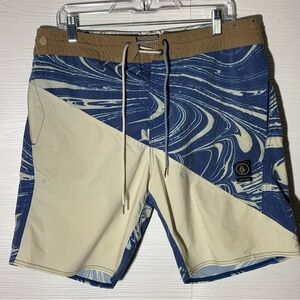 Volcom Blue White Marble Swirl Wave Boardshorts Size 34 Excellent Condition
